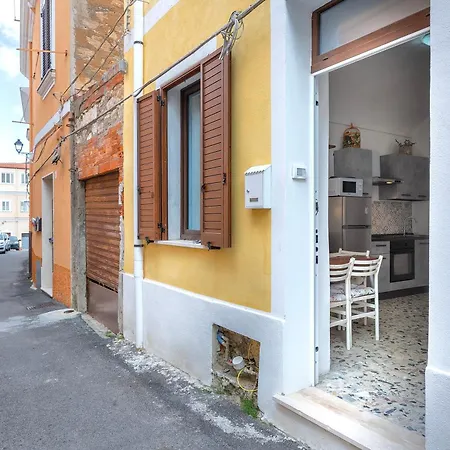 Prázdninový dům Domus De Mirto *